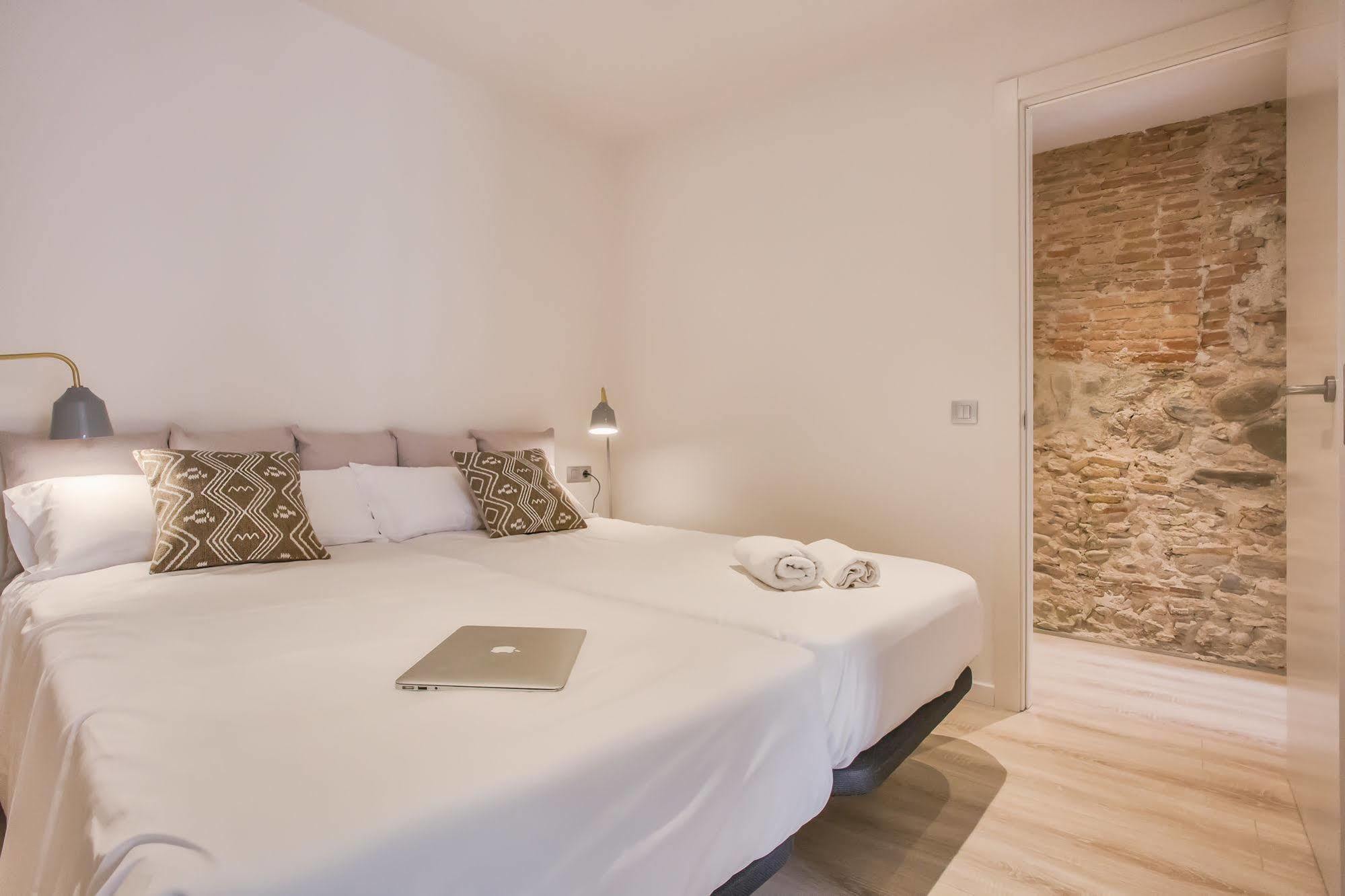 Apartament Flateli - Placa Catalunya 22 *